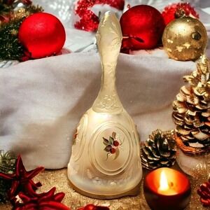 Vintage 1992 Fenton‎ Clear Iridescent Handpainted By P. Lauderman Snowberry Bell